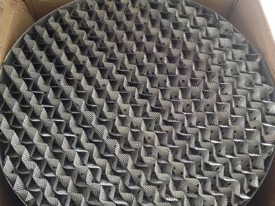 Metal perforated plate corrugated packing is set on a carton box.